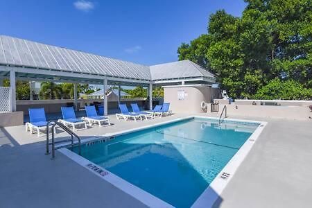 New Casa Caribe By Brightwild- Two-Story Condo Rooftop Pool Key West Exteriör bild