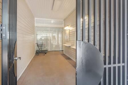 New Casa Caribe By Brightwild- Two-Story Condo Rooftop Pool Key West Exteriör bild