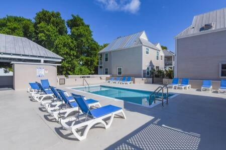 New Casa Caribe By Brightwild- Two-Story Condo Rooftop Pool Key West Exteriör bild