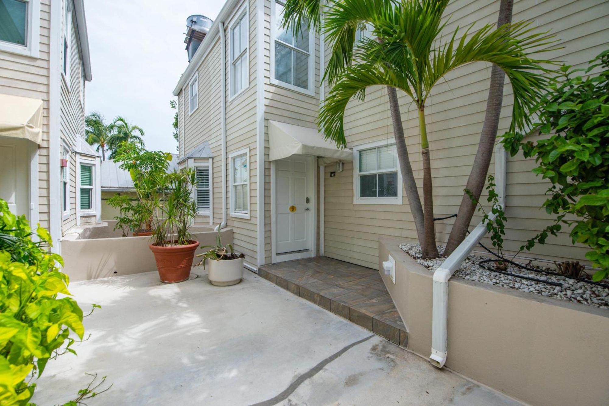 New Casa Caribe By Brightwild- Two-Story Condo Rooftop Pool Key West Exteriör bild